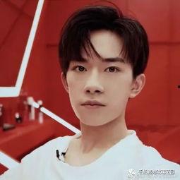 易烊千玺主题壁纸锁屏 